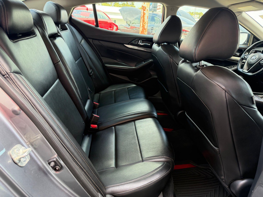 2020 Nissan Maxima Image 8
