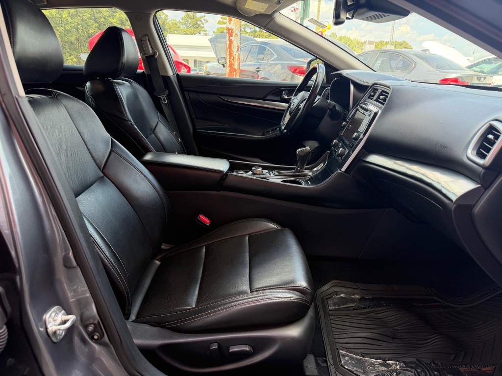 2020 Nissan Maxima Image 10