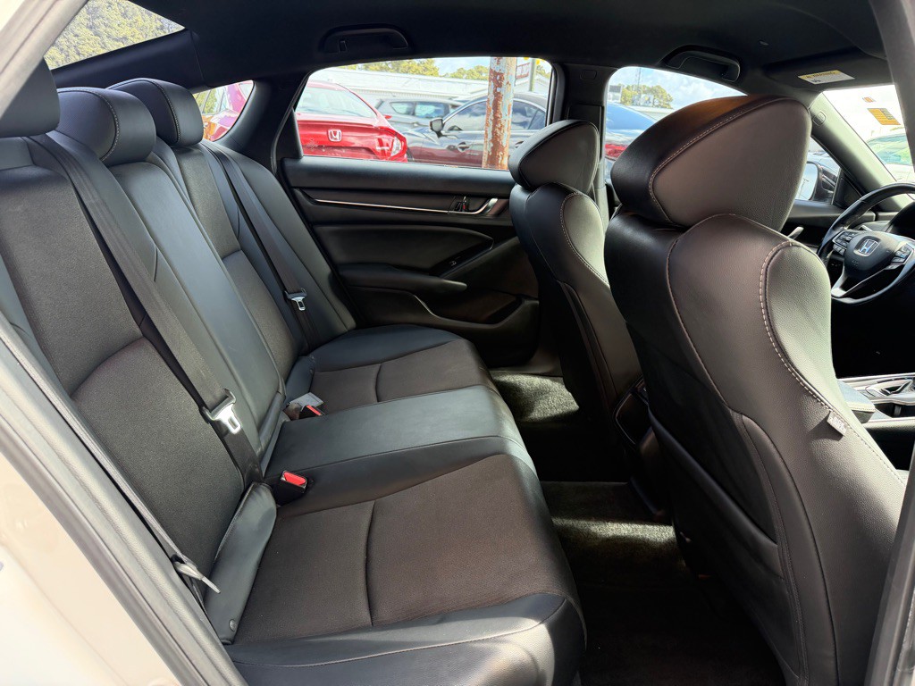 2021 Honda Accord Image 8