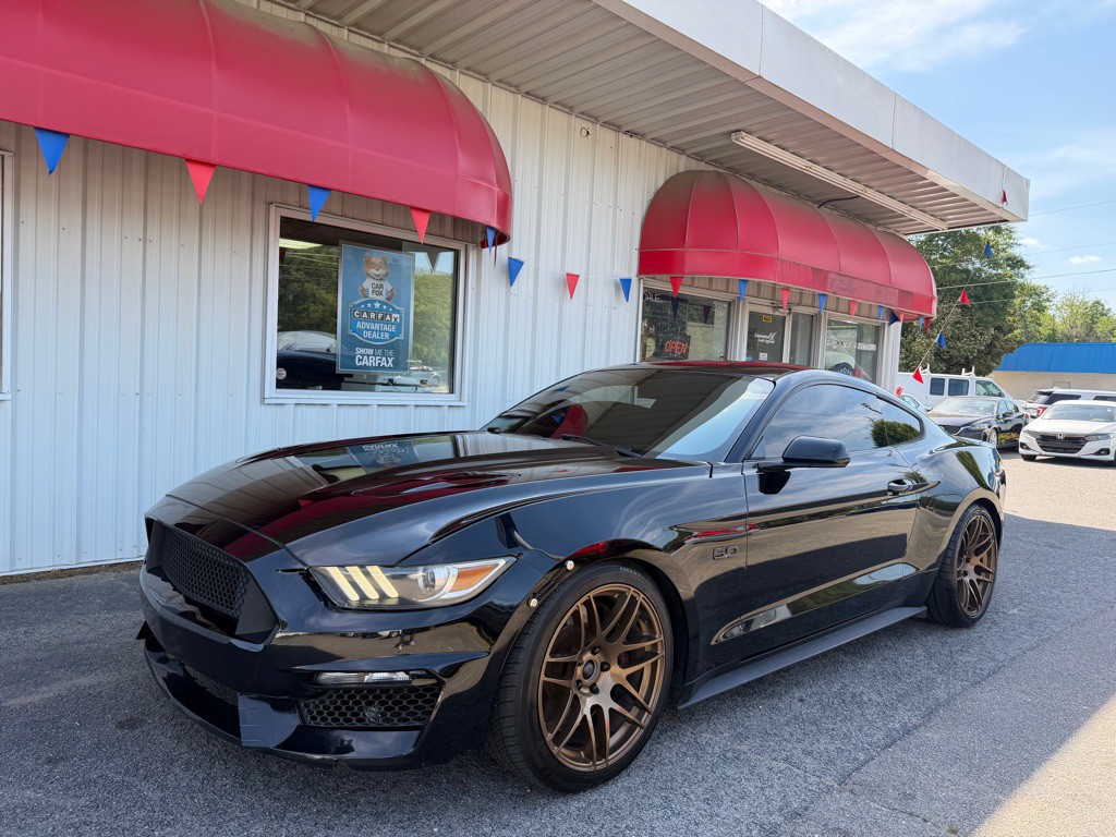 2016 Ford Mustang Image 1