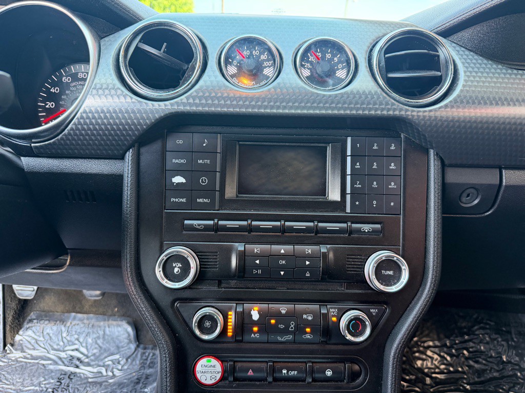 2016 Ford Mustang Image 12