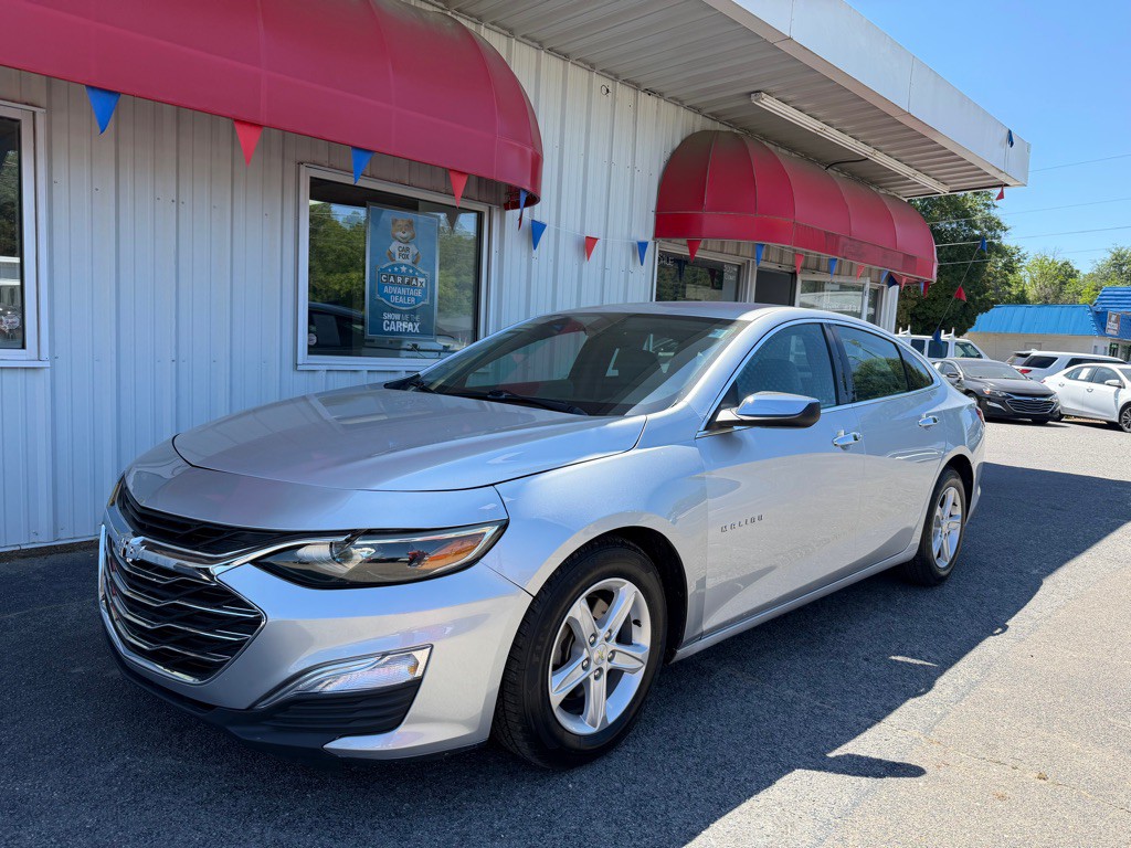 2020 Chevrolet Malibu Image 1