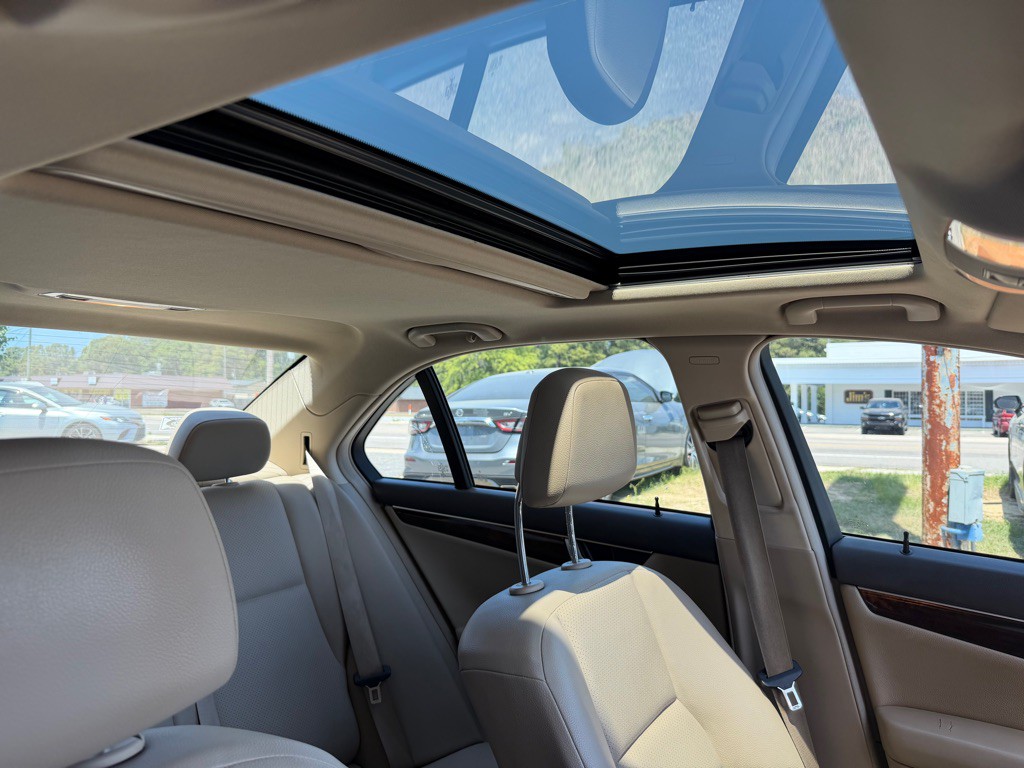 2014 Mercedes-Benz C-Class Image 11