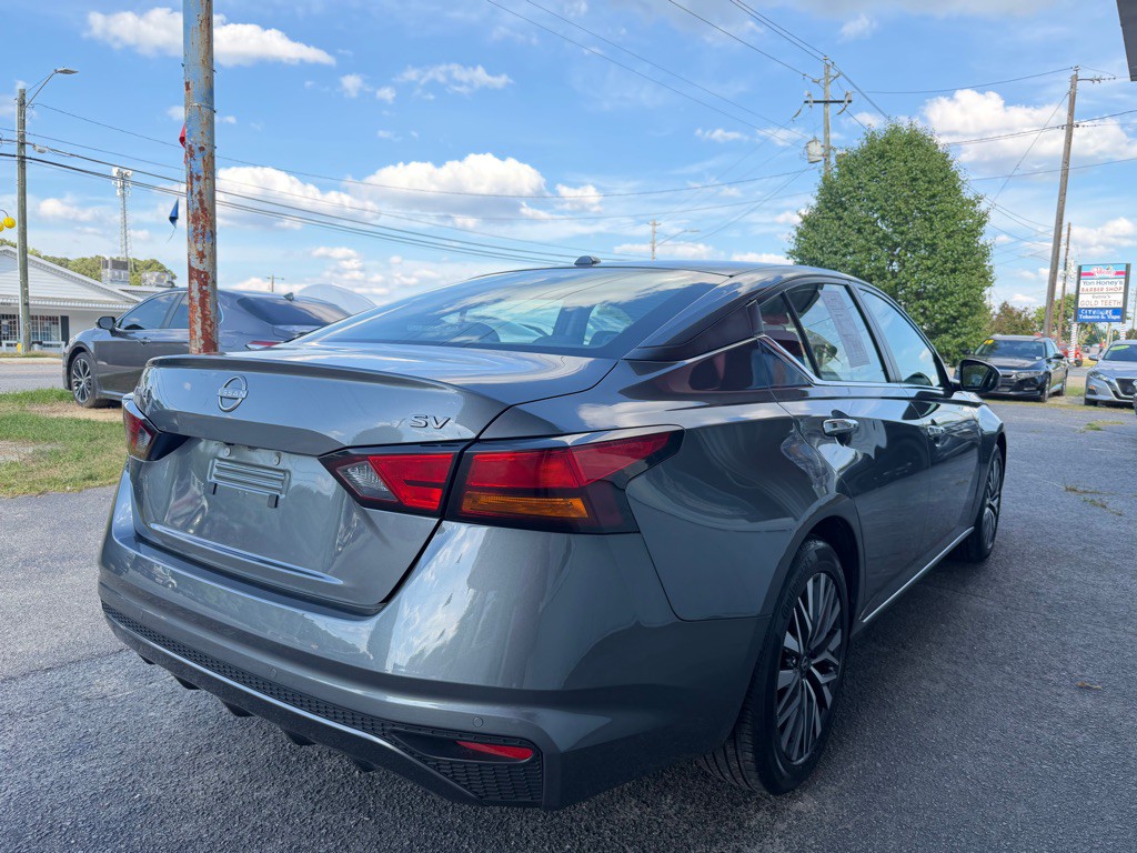 2024 Nissan Altima Image 7