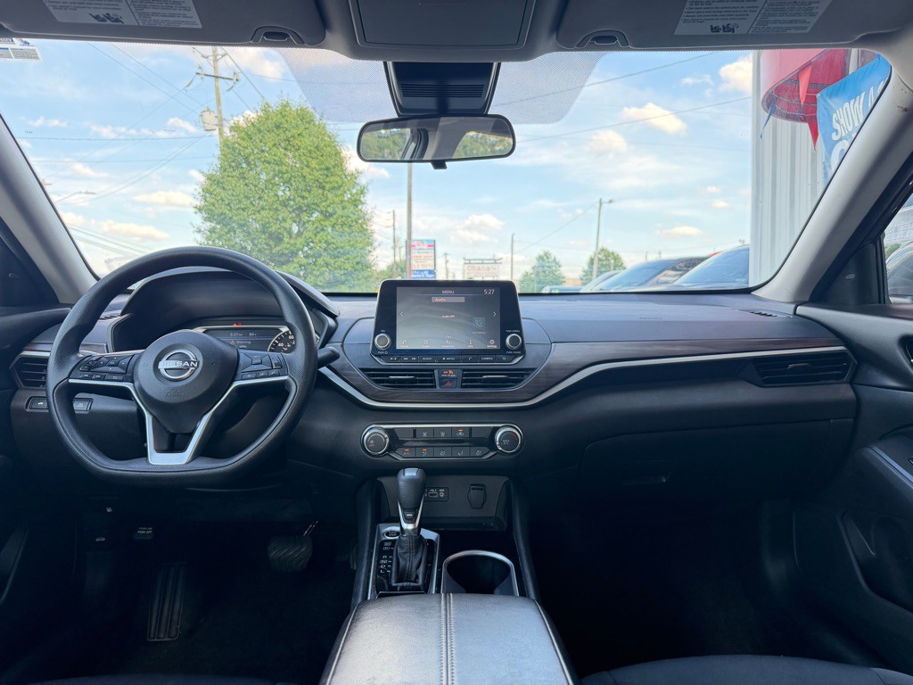 2024 Nissan Altima Image 9