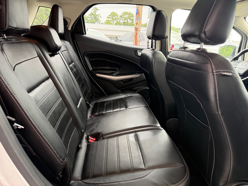 2019 Ford Econoline Image 9