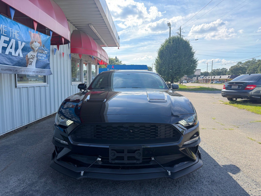 2019 Ford Mustang Image 2