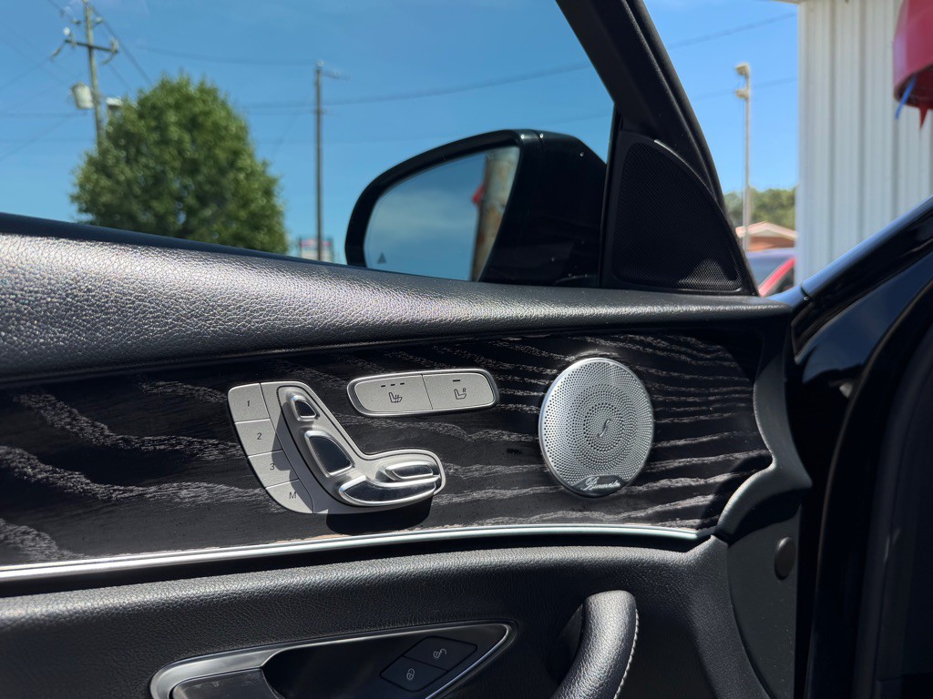2019 Mercedes-Benz E-Class Image 14
