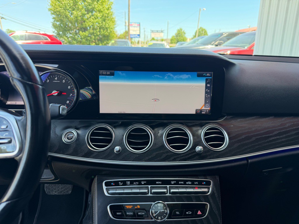2019 Mercedes-Benz E-Class Image 16
