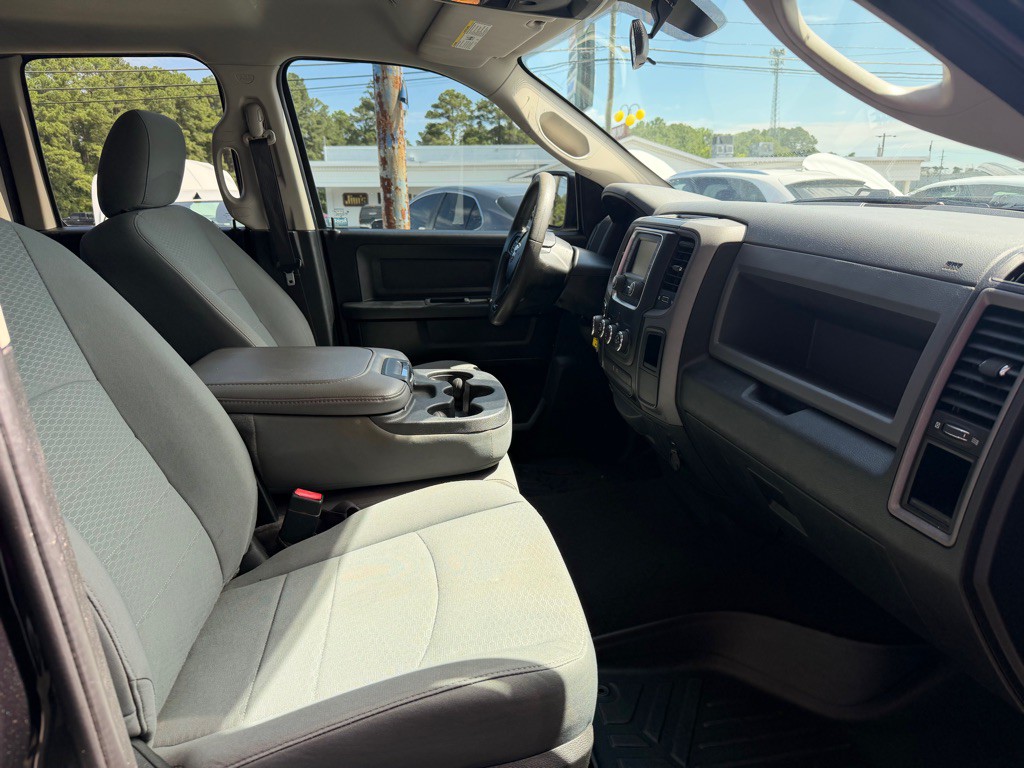 2018 RAM 1500 Image 9