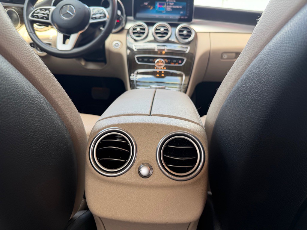 2019 Mercedes-Benz C-Class Image 10