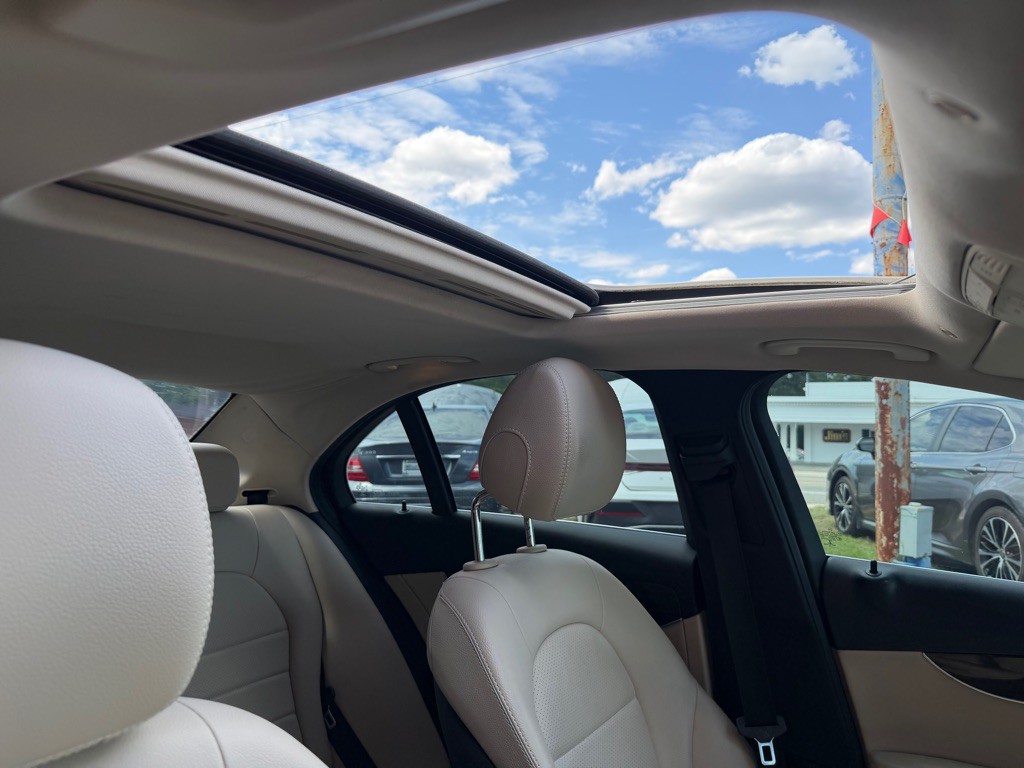 2019 Mercedes-Benz C-Class Image 13