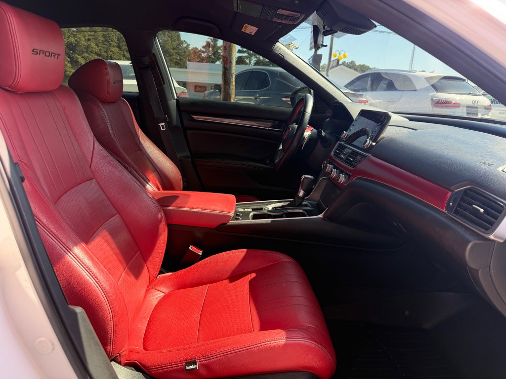 2019 Honda Accord Image 10