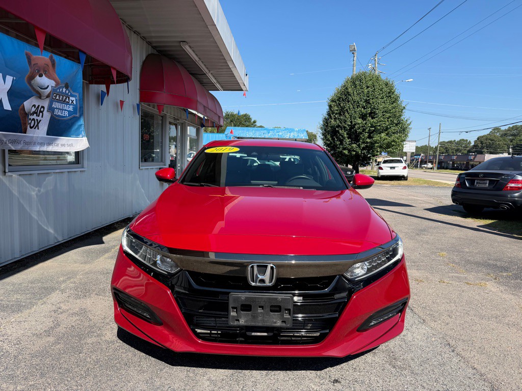2019 Honda Accord Image 2