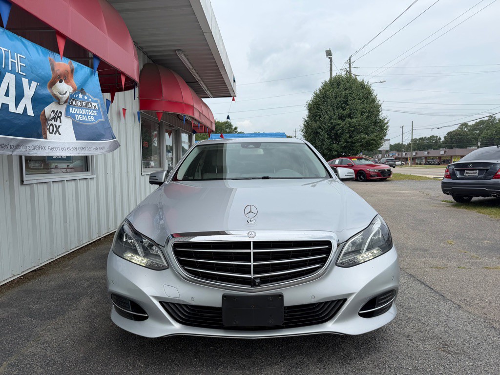 2015 Mercedes-Benz E-Class Image 2