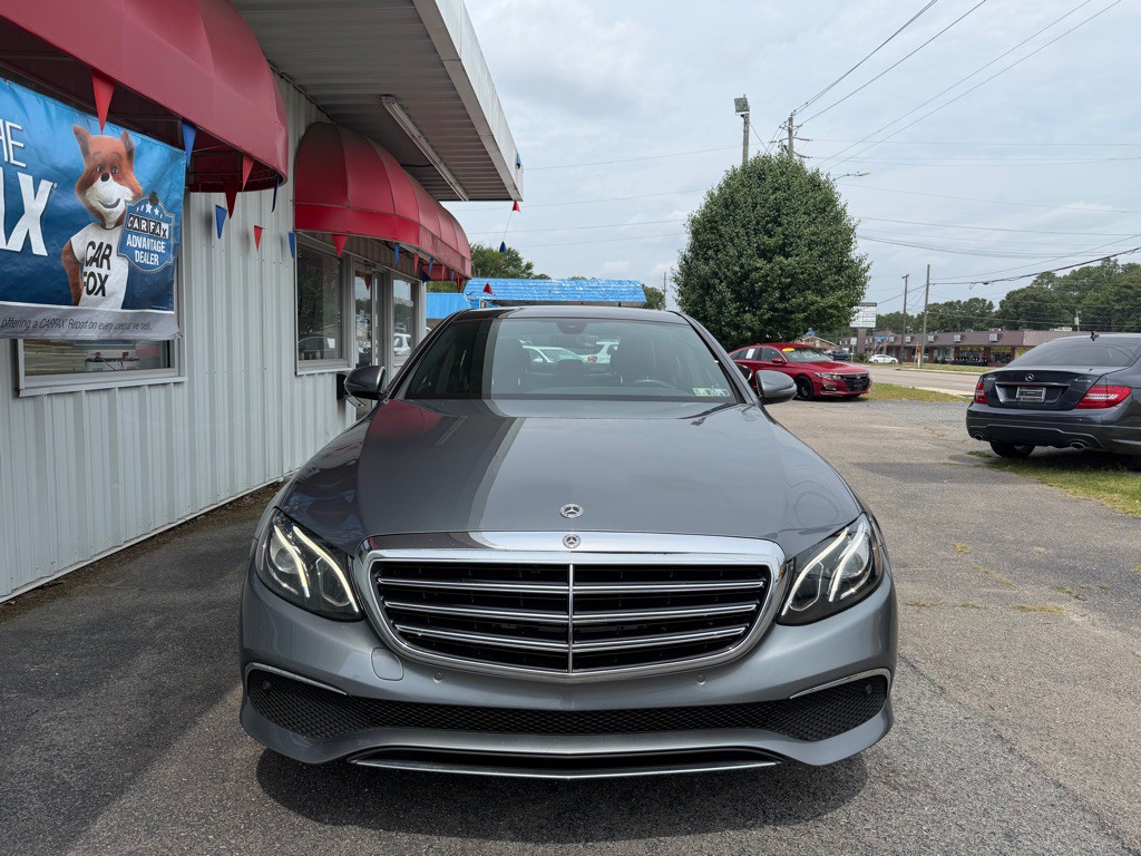 2017 Mercedes-Benz E-Class Image 2