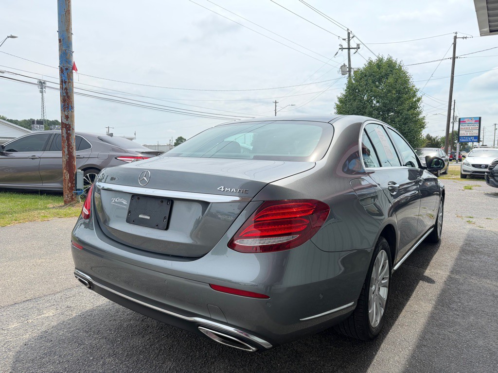 2017 Mercedes-Benz E-Class Image 7