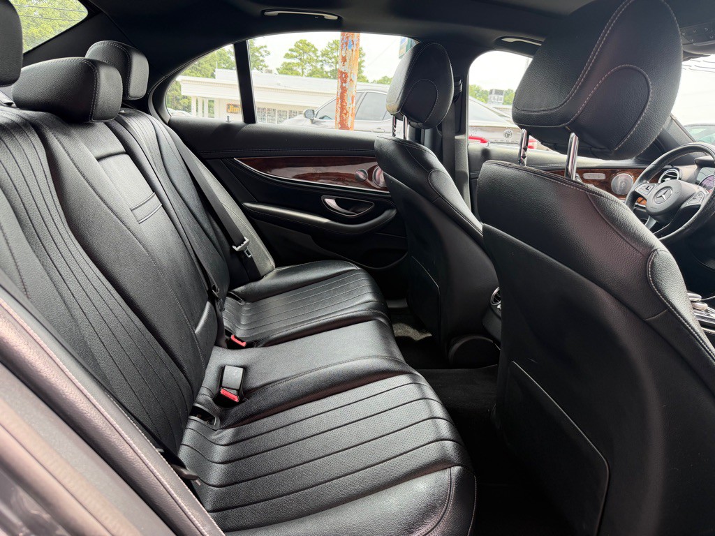 2017 Mercedes-Benz E-Class Image 8