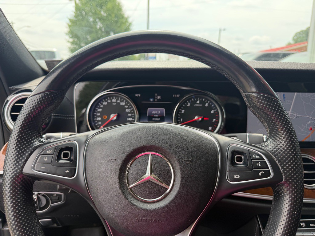 2017 Mercedes-Benz E-Class Image 15