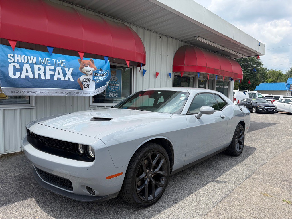 2022 Dodge Challenger Image 1