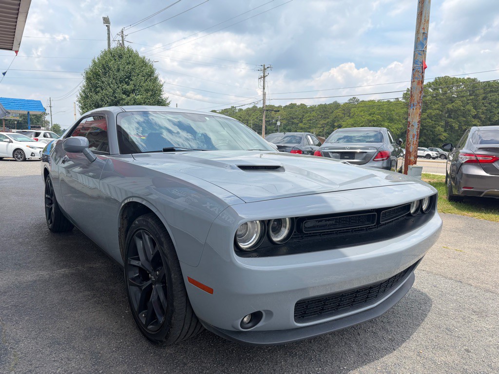2022 Dodge Challenger Image 3