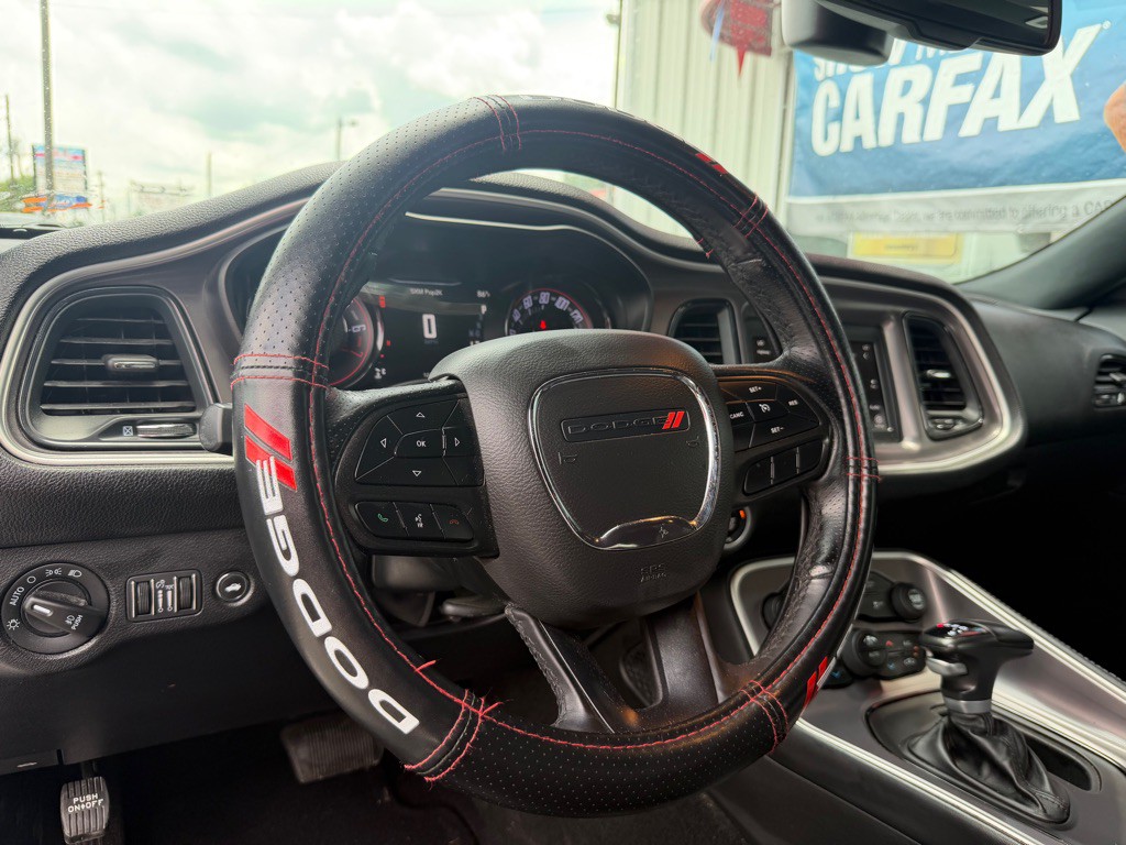 2022 Dodge Challenger Image 10