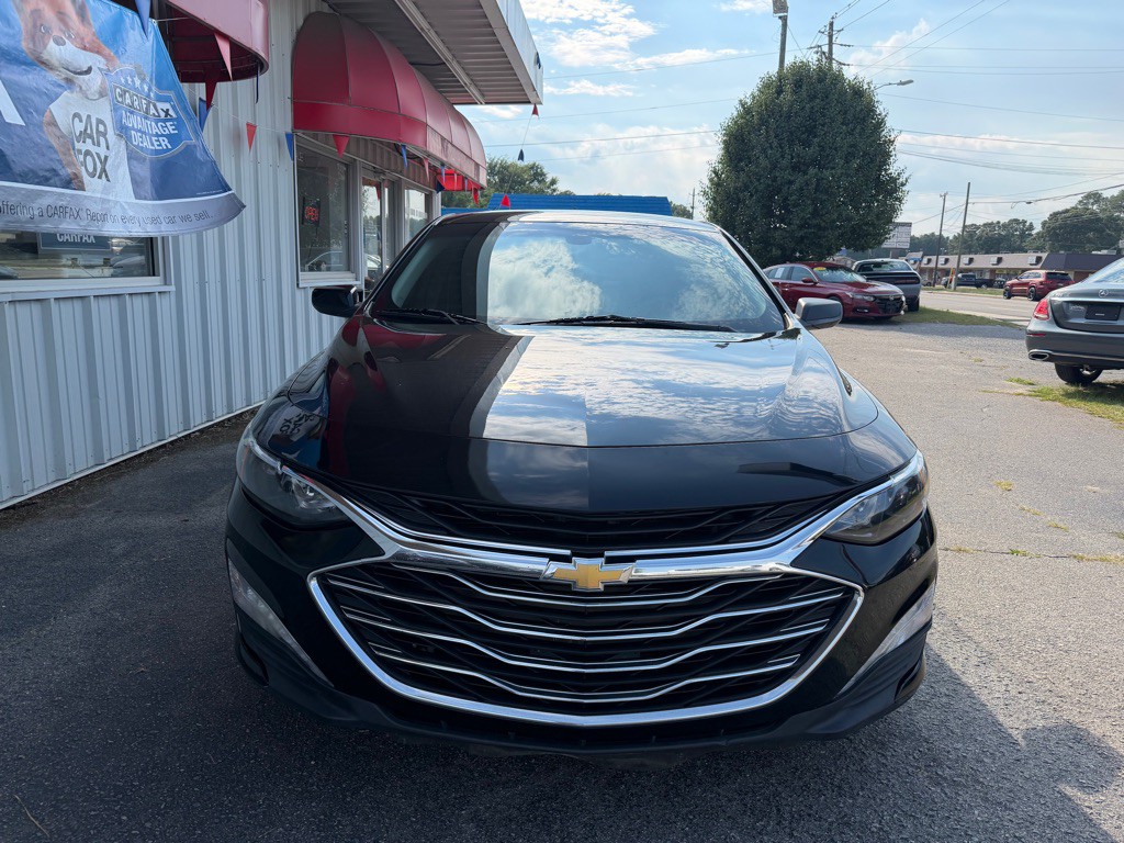 2020 Chevrolet Malibu Image 2