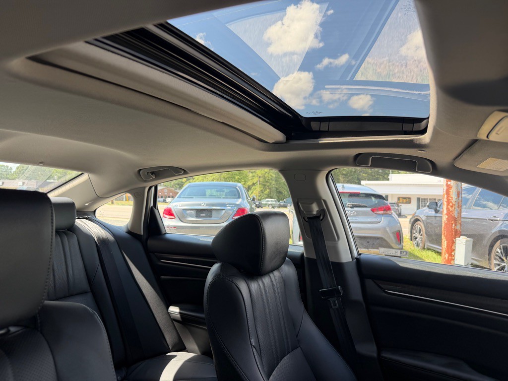 2021 Honda Accord Image 12