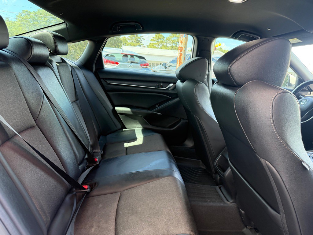 2020 Honda Accord Image 8