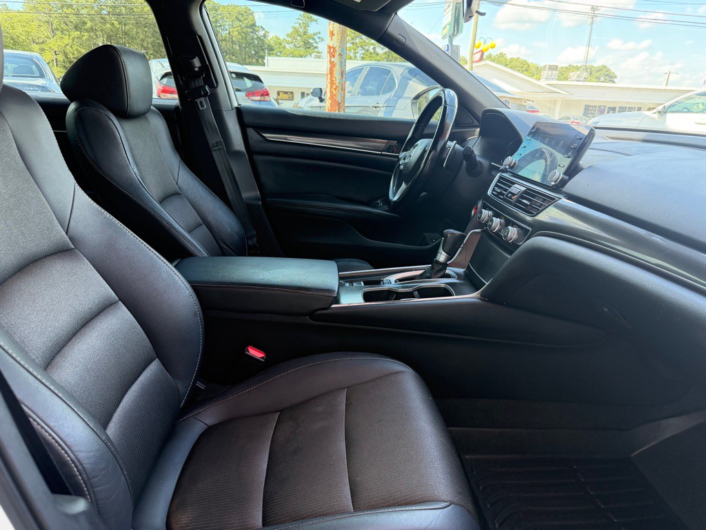 2020 Honda Accord Image 10