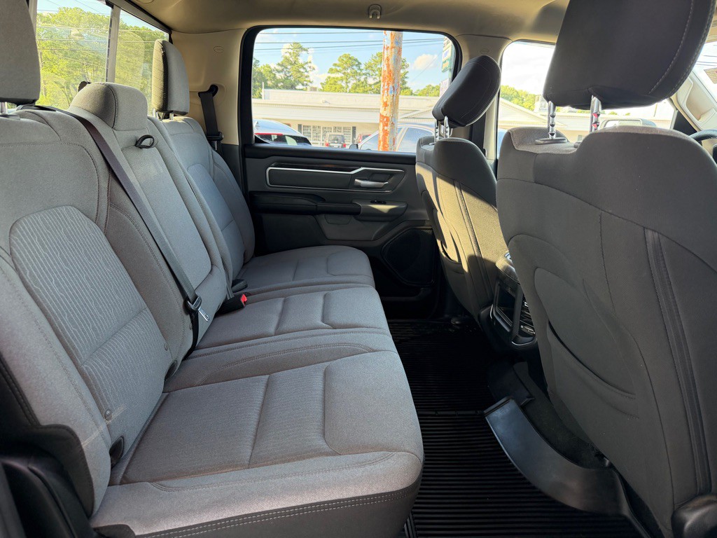 2019 RAM 1500 Image 7
