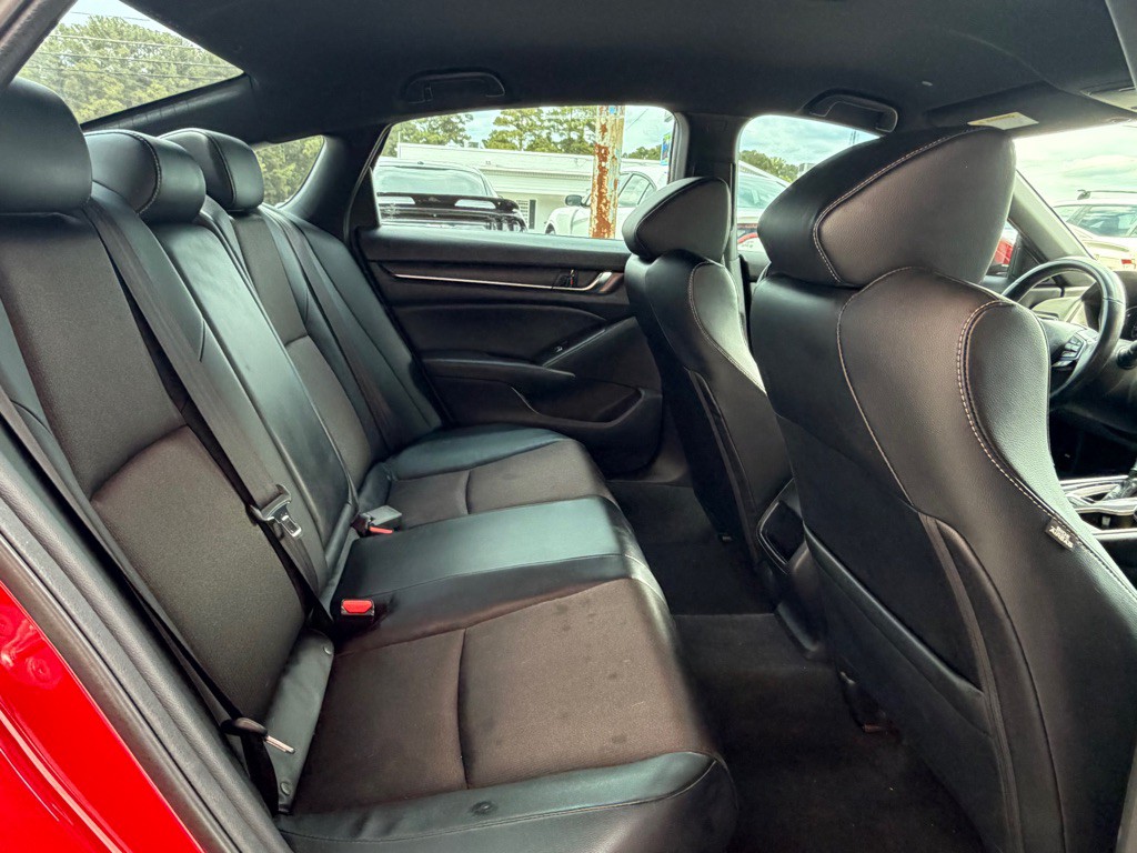 2018 Honda Accord Image 8