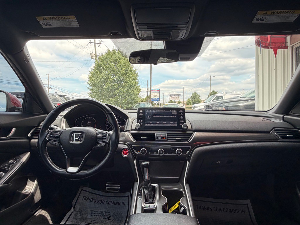 2018 Honda Accord Image 9