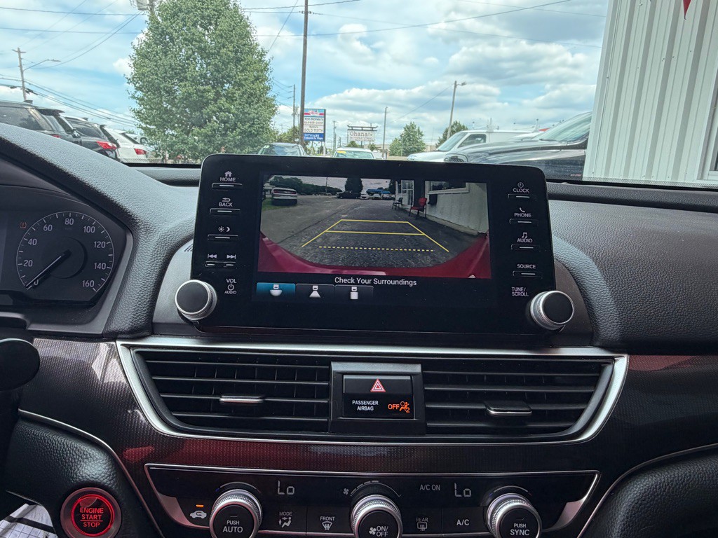 2018 Honda Accord Image 12