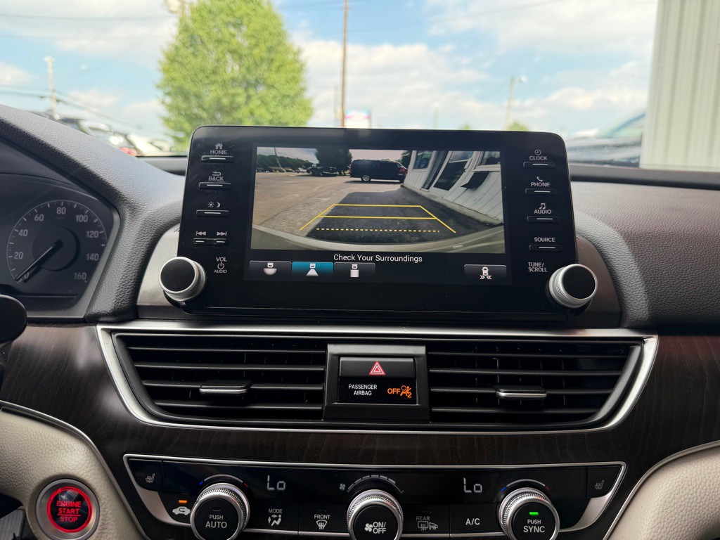 2018 Honda Accord Image 13