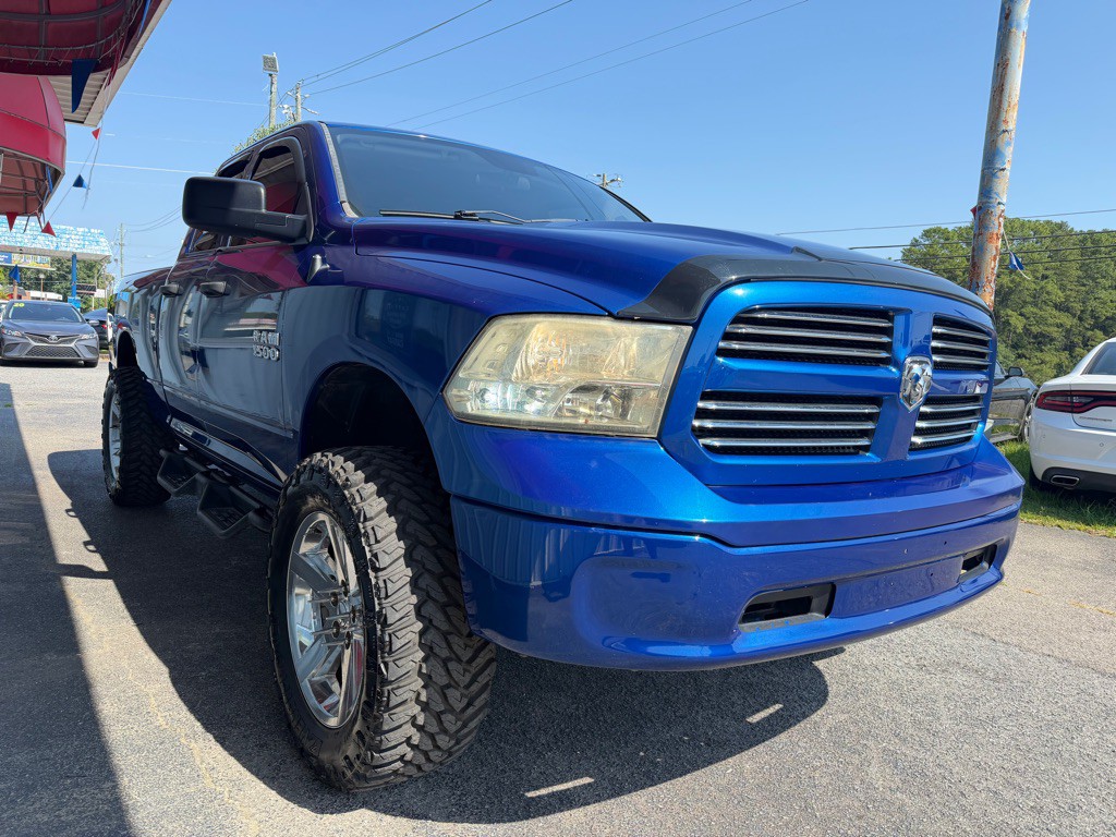 2016 RAM 1500 Image 3