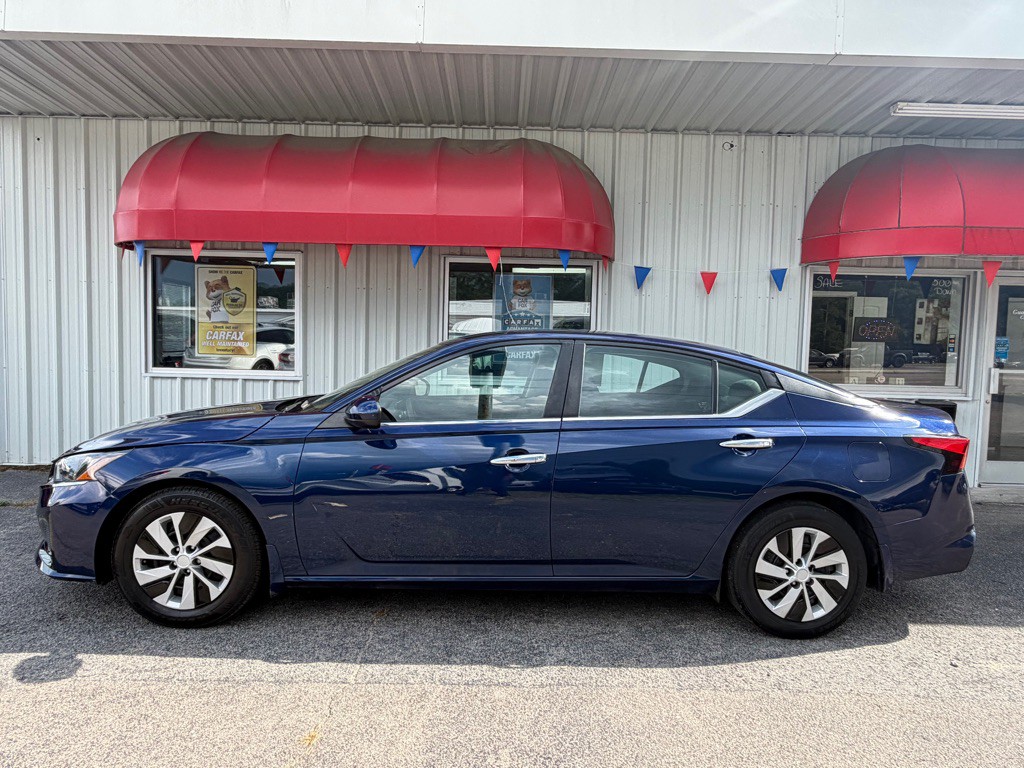 2023 Nissan Altima Image 4
