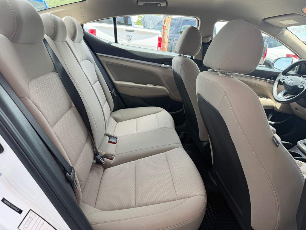 2019 Hyundai Elantra Image 7