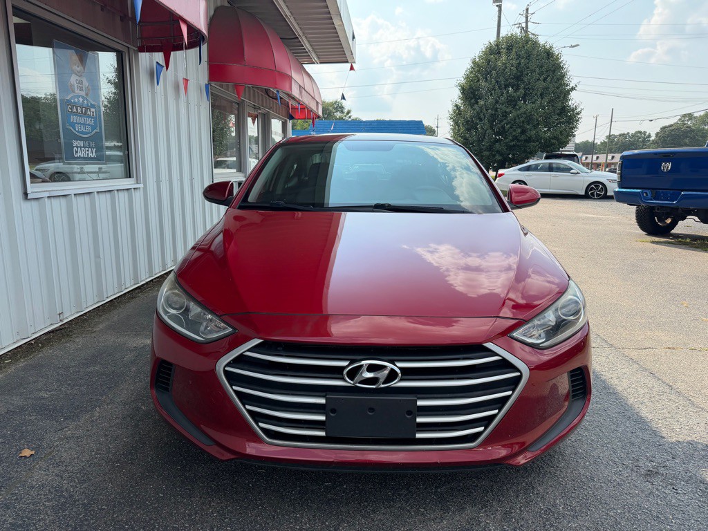 2017 Hyundai Elantra Image 2