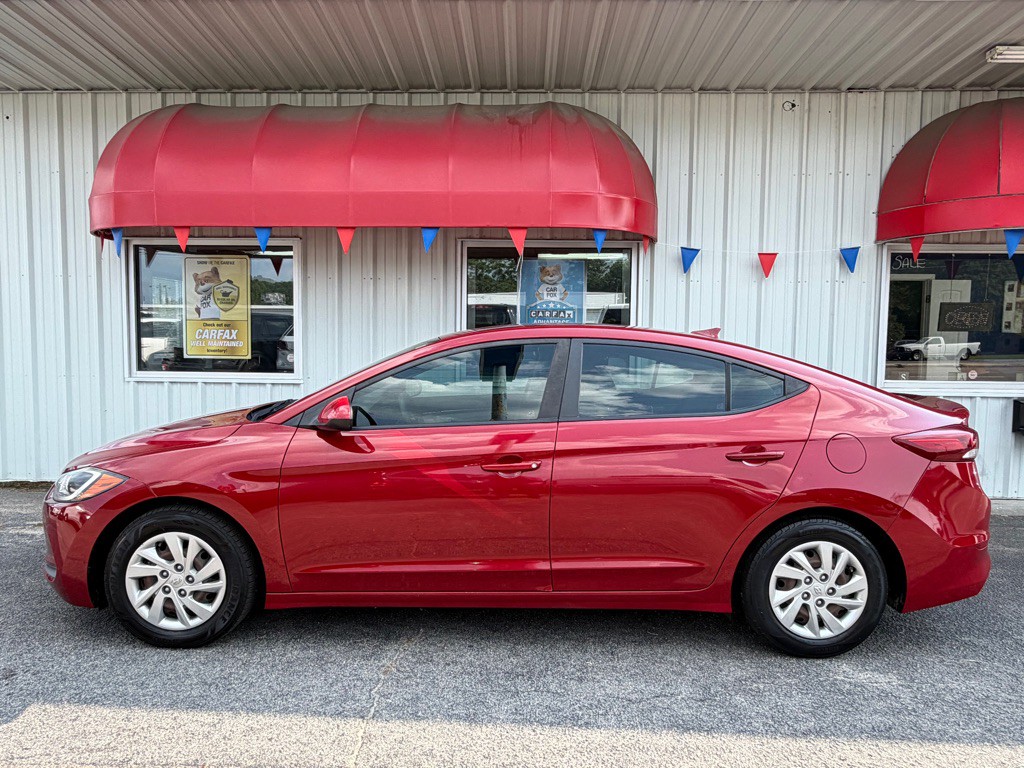 2017 Hyundai Elantra Image 4