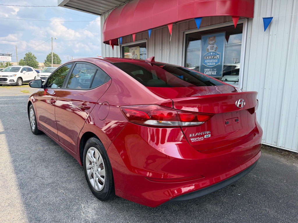 2017 Hyundai Elantra Image 5