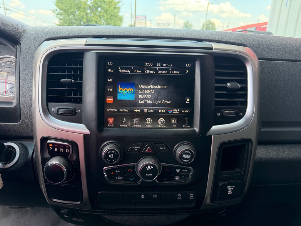 2017 RAM 1500 Image 12