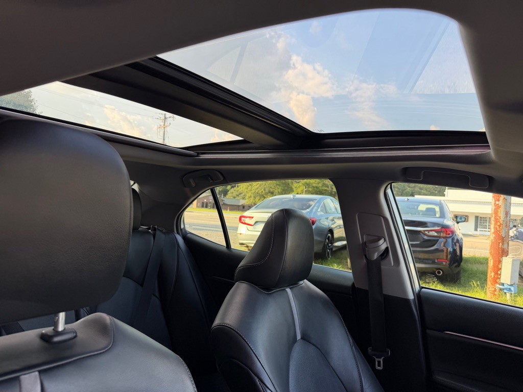 2023 Toyota Camry Image 11
