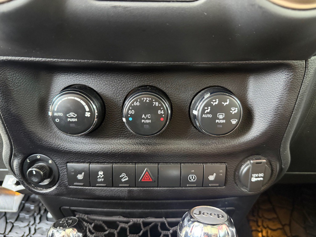 2017 Jeep Wrangler Unlimited Image 12