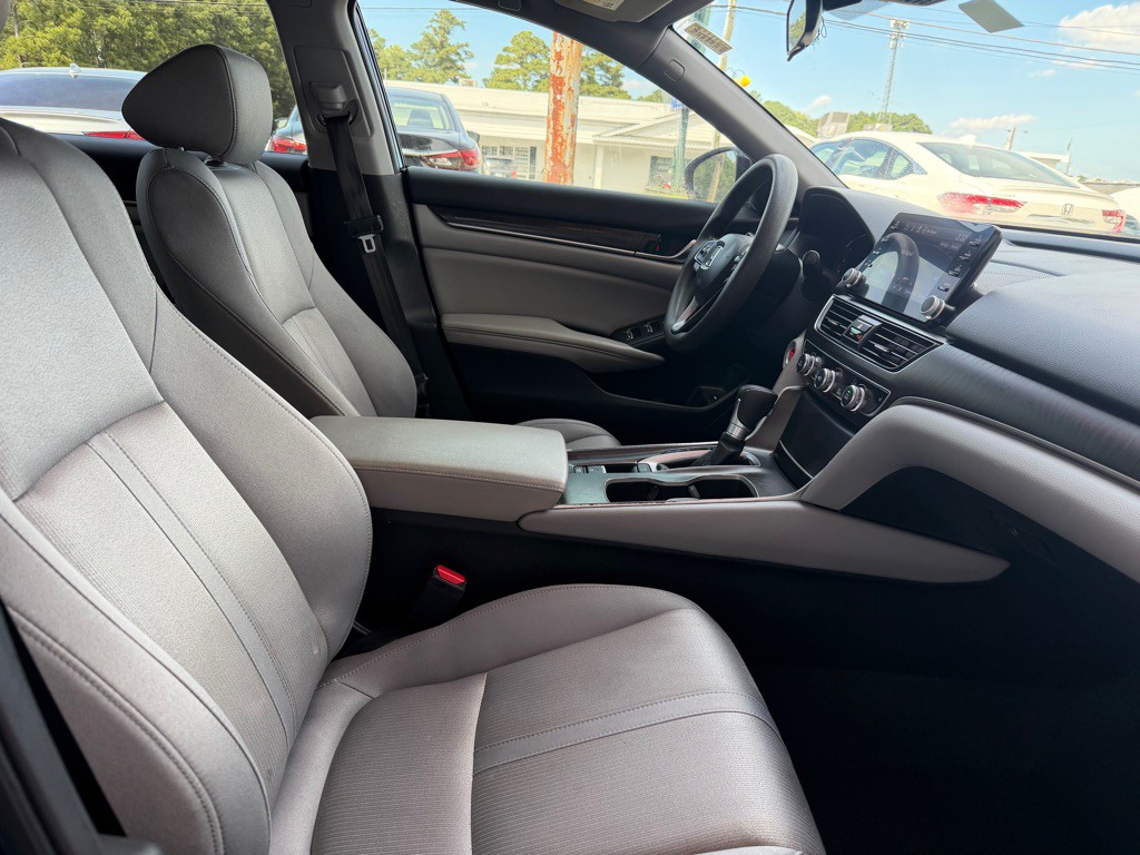 2020 Honda Accord Image 8