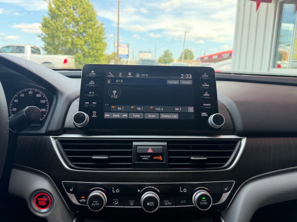 2020 Honda Accord Image 11