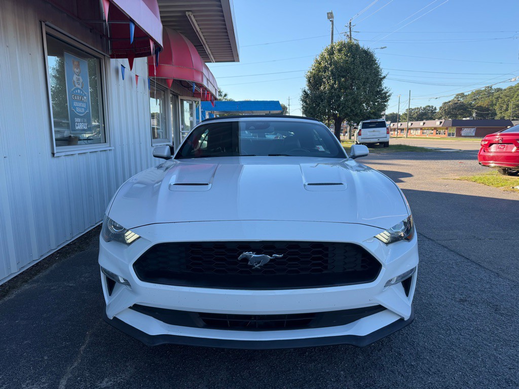 2021 Ford Mustang Image 2