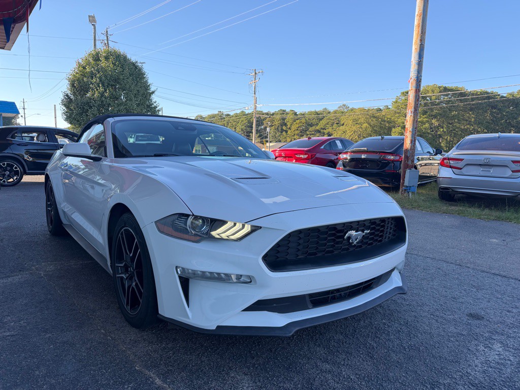 2021 Ford Mustang Image 3