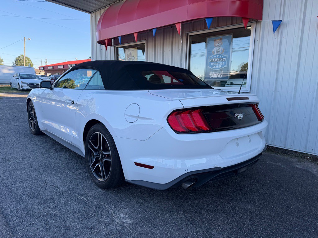 2021 Ford Mustang Image 5