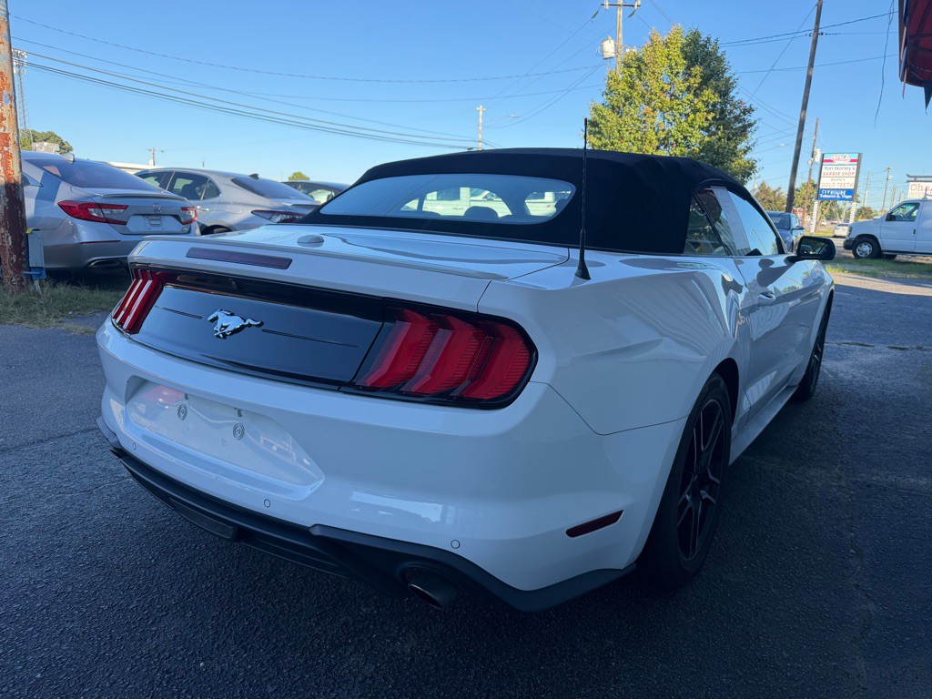 2021 Ford Mustang Image 6